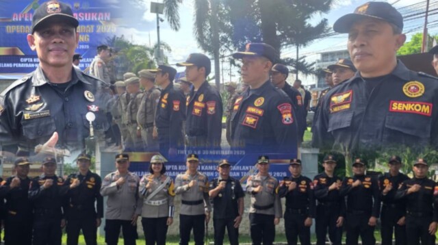 Kapolres Bitung AKBP Albert Zai SIK MH bersama Ketua Senkom Nurdin Bandu Beserta Personel Senkom Mitra Polri Kota Bitung berpartisipasi dalam Apel Gelar Pasukan Operasi Zebra 2025 di Polres Bitung.
