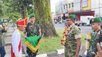 Kedatangan Dandim 1310/Bitung, Letkol Czi Hanif Tupen, S.T., M.I.P., disambut meriah pada Senin (17/11/2025)