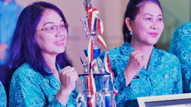 Ketua TP PKK Kota Bitung, Ellen Honandar Sondakh