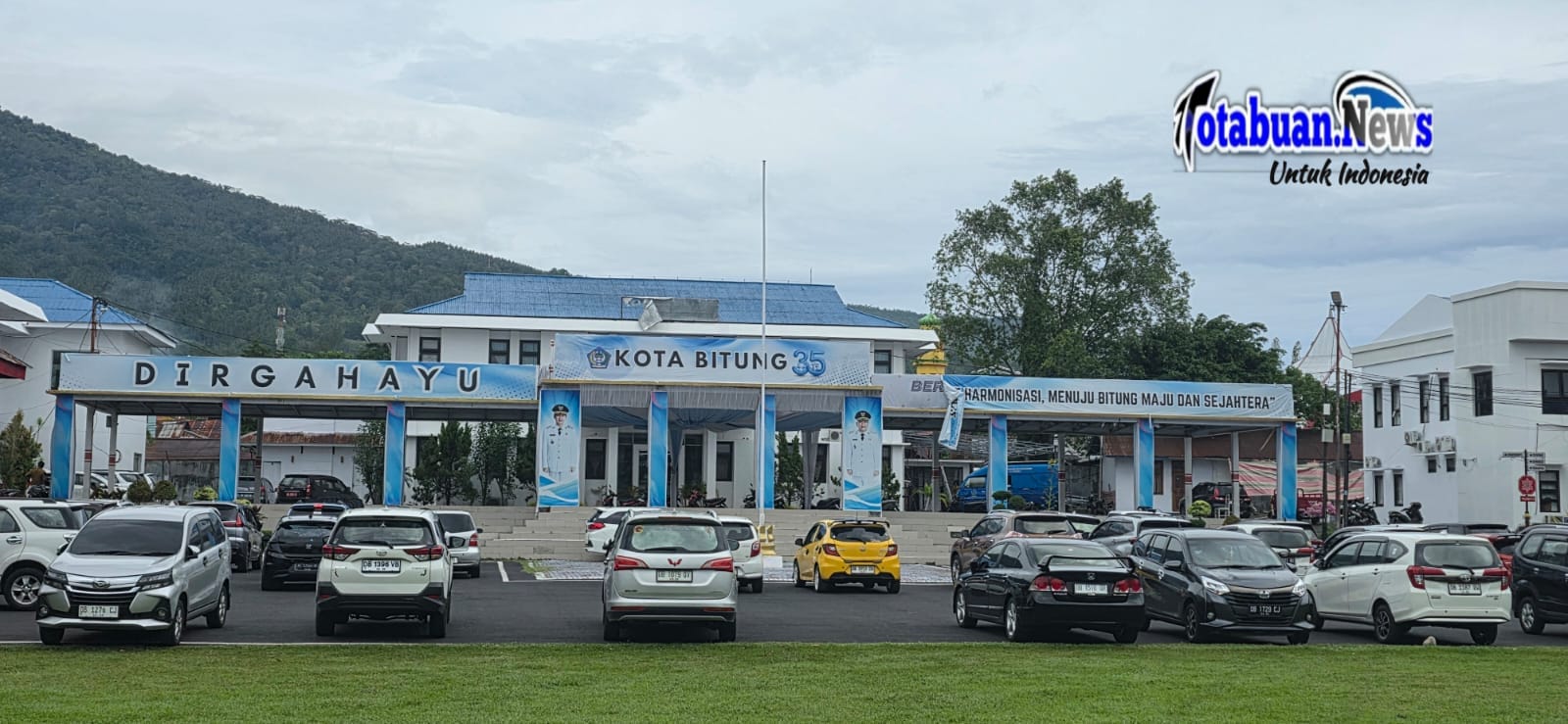 Suasana di Lapangan Pemkot Bitung. Senin, 12/1/2026. (Foto.mirawan)