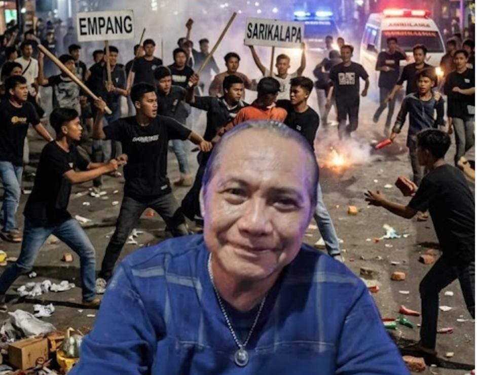 Pemerhati Kota Bitung, Anto Agil S.Sos dengan Backgraund Foto ilustrasi Tawuran