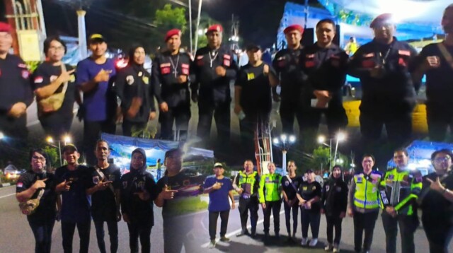 Manguni Team 123 Lovers (MTL123 Lovers) Banua Bitung ambil bagian dalam pengamanan pawai takbiran yang digelar di Kota Bitung, Jumat (20/3/2026).(Foto.Ist)