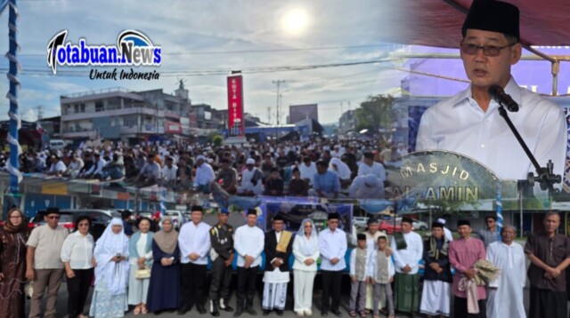 Wali Kota Bitung, Hengky Honandar SE, menyampaikan sambutan penuh makna dalam pelaksanaan Sholat Idul Fitri 1447 Hijriah yang digelar pada pukul 06.00 WITA di Kota Bitung.