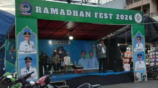 Ketua Asosiasi Pedagang Pasar Seluruh Indonesia (APPSI) Kota Bitung, KH Ust. Hairudin Bandu, S.Sos., turut menyampaikan tausiyah kepada masyarakat yang hadir.